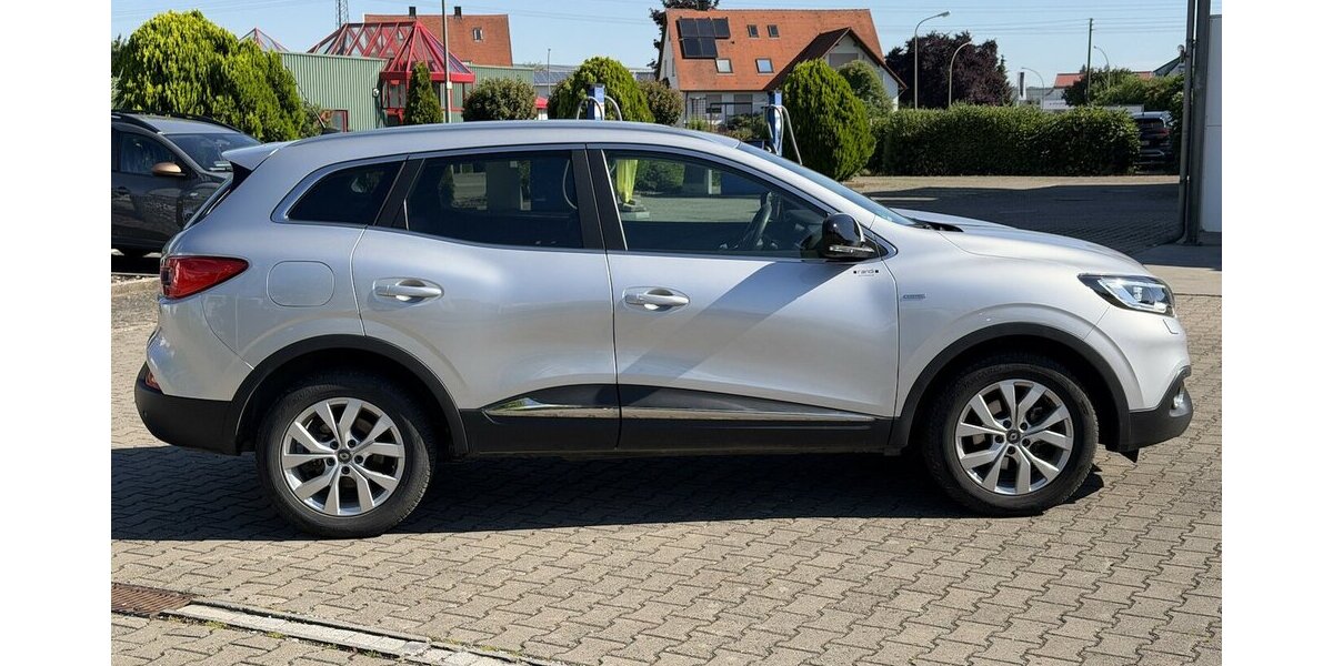 Renault Kadjar Limited / Heiz.Frontsch./SitzH/RFK 32.000 km 13.490 &euro; Donauwörth 86609