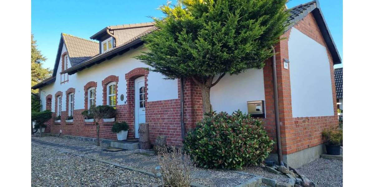 Mehrfamilienhaus, Wohnhaus Sagard Neddesitz - 9 Zimmer, 260 m&sup2;, 495.000&euro; | Angebot:25705304