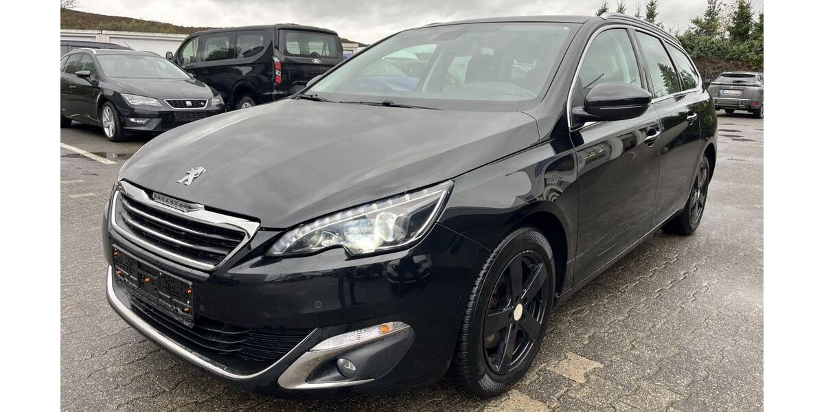 Peugeot 308 203.000 km 4.300 &euro; Warburg-Rimbeck 34414