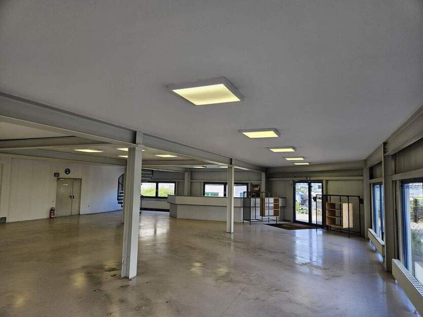 ...Ihr neuer Firmensitz nahe Schwerin! zimmer