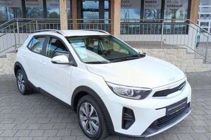 Kia Stonic 17.818 km 18.990 &euro; Höhenkirchen 85635