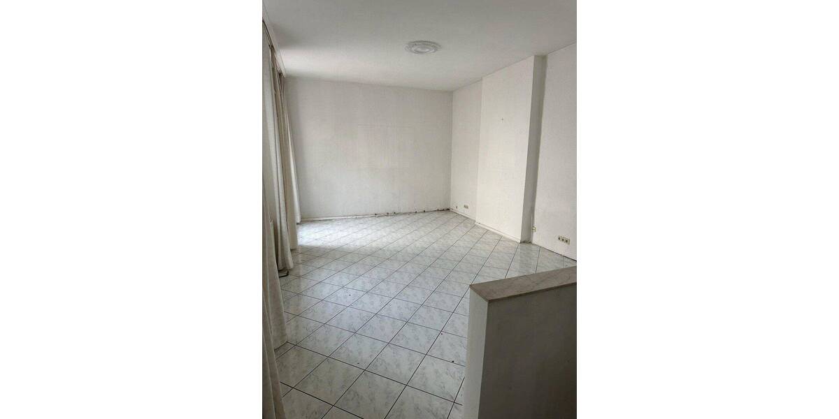 Mehrfamilienhaus, Wohnhaus Düsseldorf Friedrichstadt - 6 Zimmer, 140 m&sup2;, 3.500&euro; | Angebot:26825738