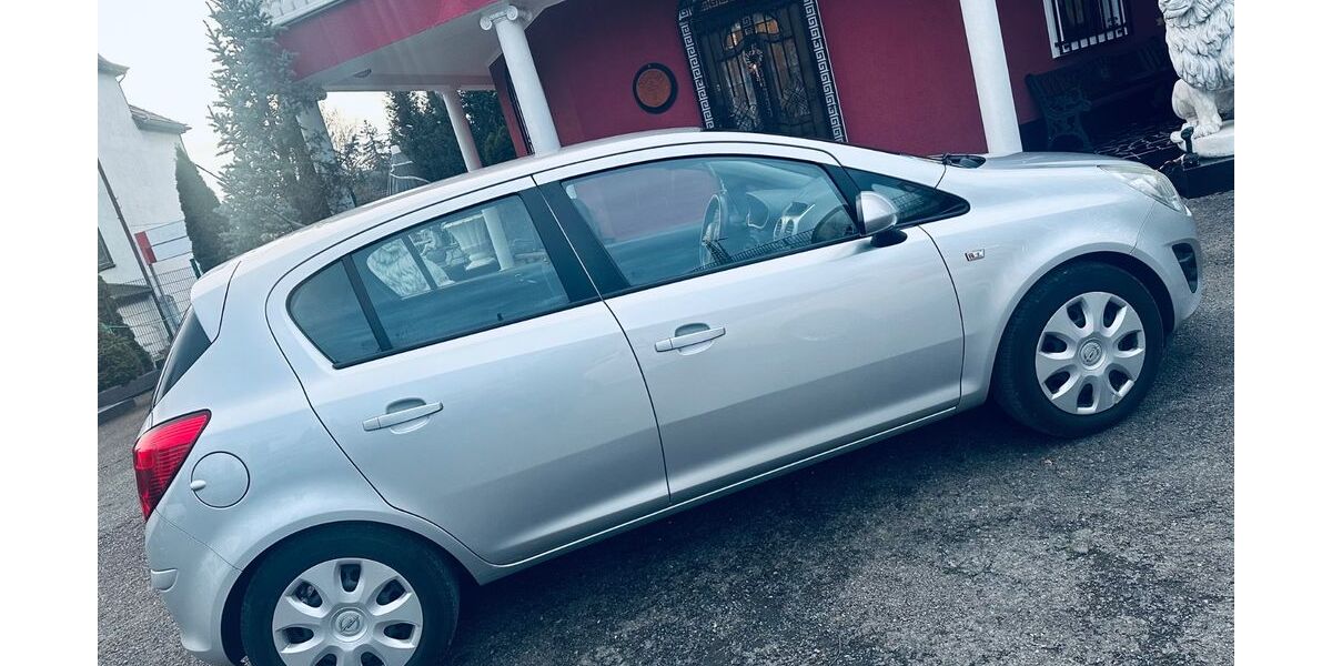 Opel Corsa 125.000 km 3.999 &euro; Gotha 99867