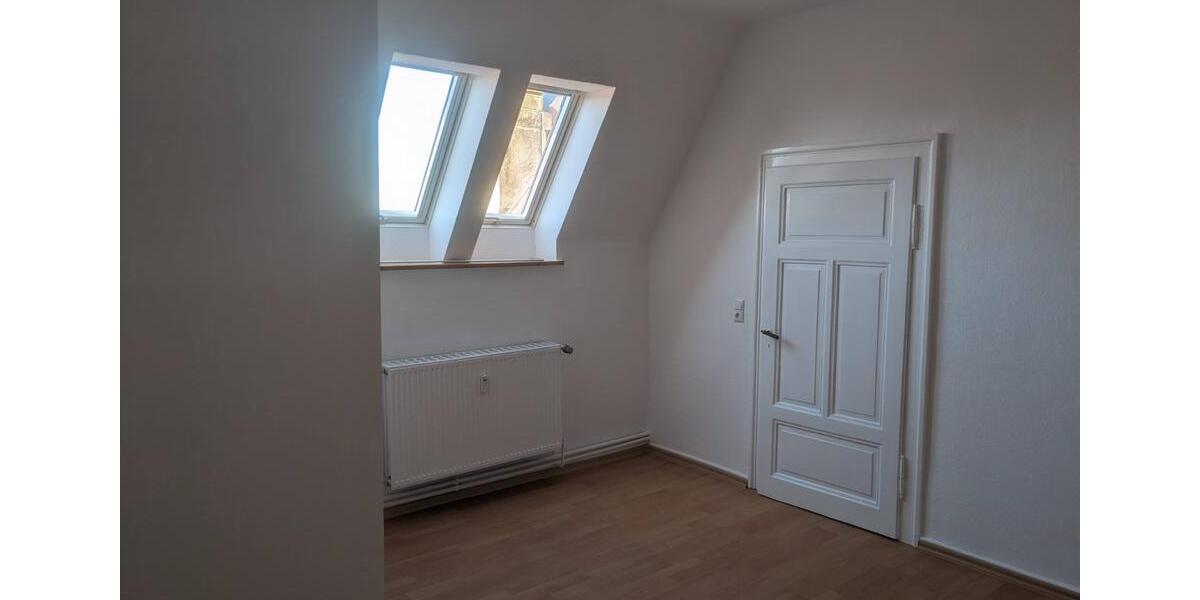 Dachgeschoßwohnung Hemmingen - 2 Zimmer, 49 m&sup2;, 425&euro; | Angebot:25588592