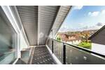 Modern wohnen über den Dächern: Dachgeschosswohnung mit Dachterrasse und Loggia in Bretzfeld 3 zimmer