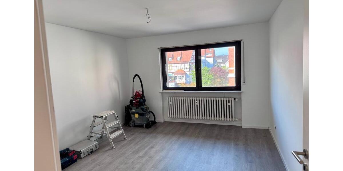 Etagenwohnung Hockenheim - 4 Zimmer, 110 m&sup2;, 1.350&euro; | Angebot:26681908