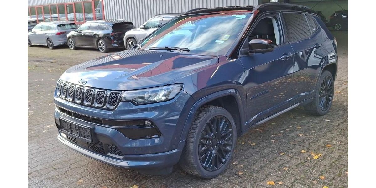 Jeep Compass 74.821 km 20.980 &euro; Rüsselsheim 65428