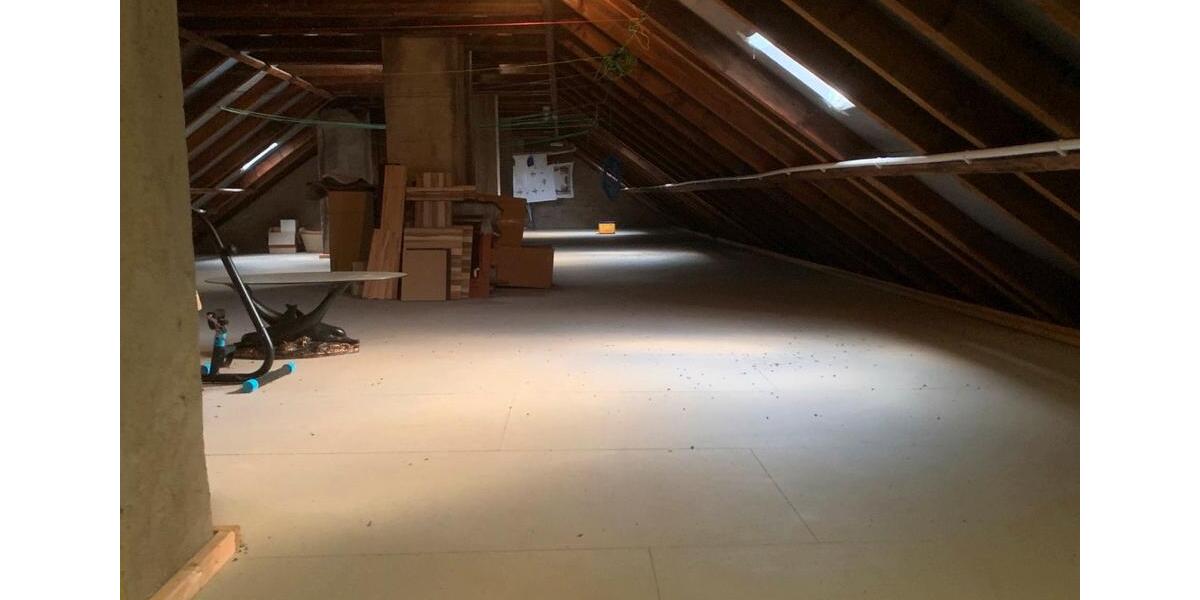 Etagenwohnung Rochlitz - 3 Zimmer, 60 m&sup2;, 28.000&euro; | Angebot:27083990