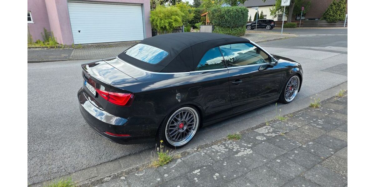 Audi A3 130.000 km 22.000 &euro; Duisburg 47228