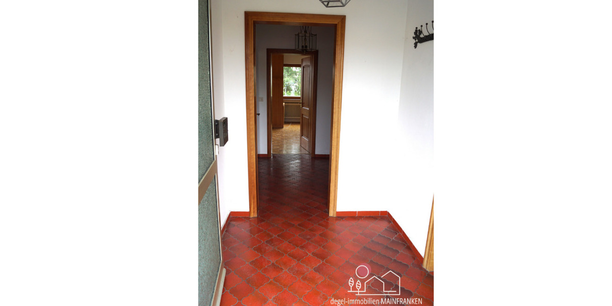 Reihenmittelhaus Volkach - 4 Zimmer, 102 m&sup2;, 289.000&euro; | Angebot:26331352