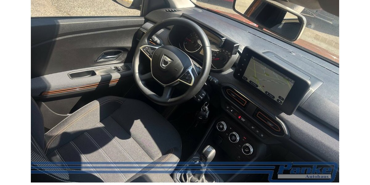 Dacia Sandero III Stepway Comfort Automatic 1 Hand 23.485 km 13.990 &euro; Berlin 13187