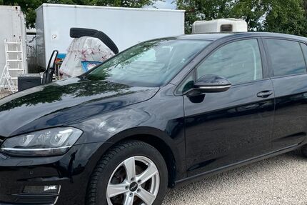 VW Golf 156.000 km 9.000 &euro; Nürnberg 90427