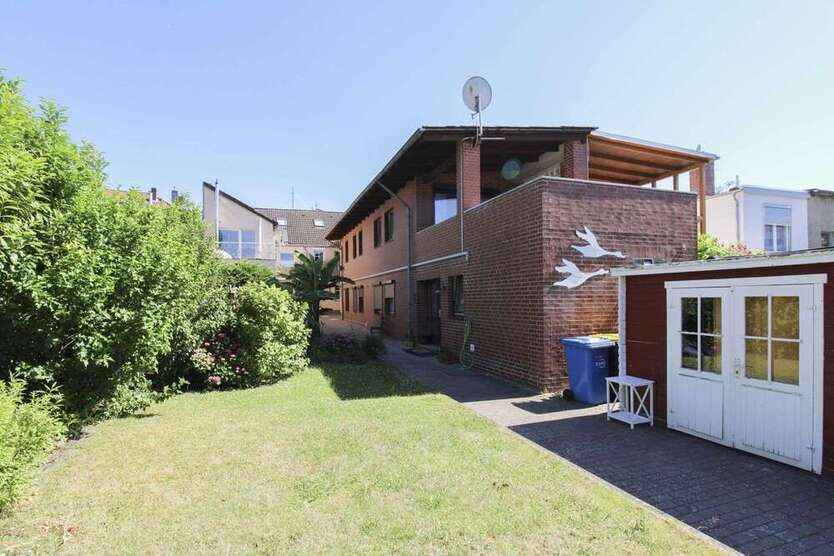 Haus zum Kaufen in Sarstedt 590.000 € 374.89 m²