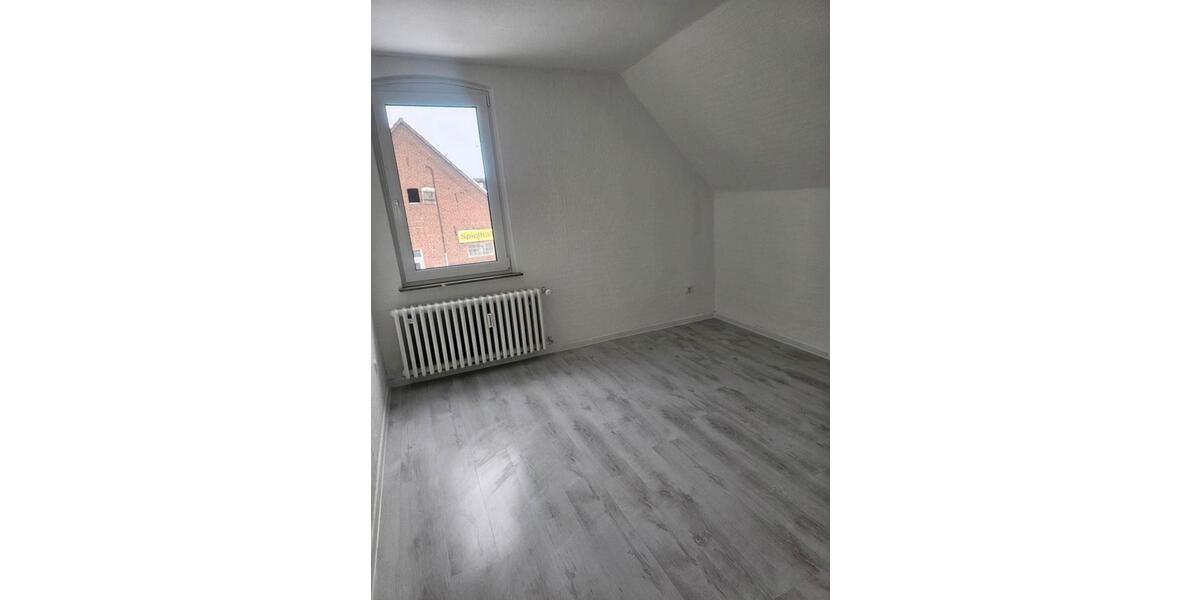 Dachgeschoßwohnung Rehburg-Loccum Loccum - 3.5 Zimmer, 65 m&sup2;, 800&euro; | Angebot:26334683