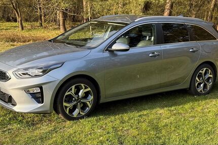 Kia ceed Sportswagon 80.000 km 15.690 &euro; Hövelhof 33161