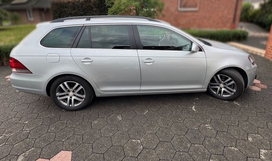 VW Golf 151.000 km 7.200 € Halle 33790