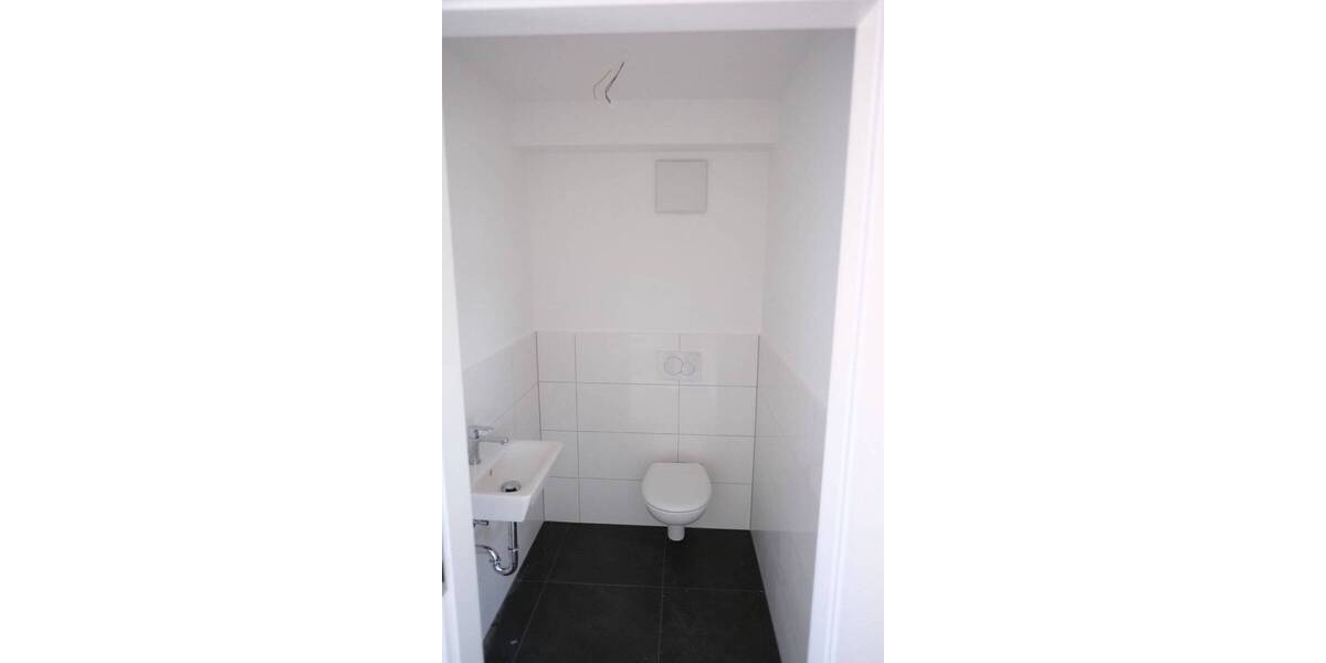 Reihenmittelhaus Mönchengladbach Genhülsen - 3 Zimmer, 130 m&sup2;, 1.700&euro; | Angebot:26450306