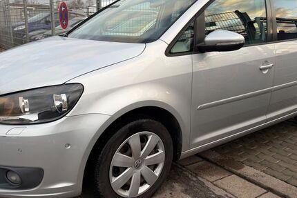 VW Touran 305.000 km 3.900 &euro; Saarlouis 66740