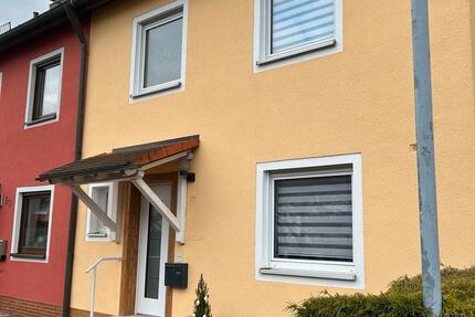 Haus Marktredwitz - 5 Zimmer, 130 m&sup2;, 275.000&euro; | Angebot:27055081