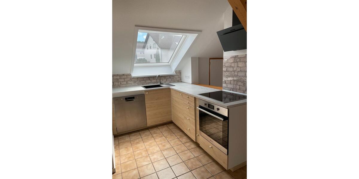 Dachgeschoßwohnung Altenglan - 4 Zimmer, 84 m&sup2;, 880&euro; | Angebot:26331350