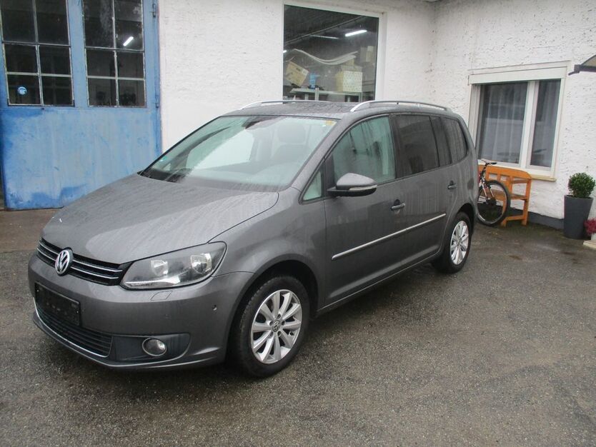 VW Touran 232.000 km 5.990 € Crivitz 19089