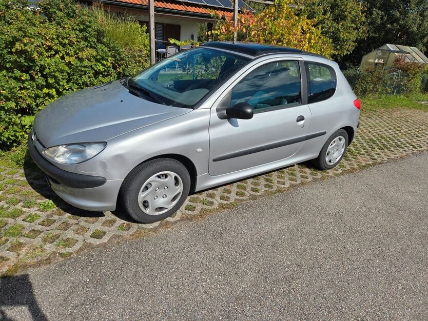 Peugeot 206 105.000 km 1.290 € Hofkirchen 94544