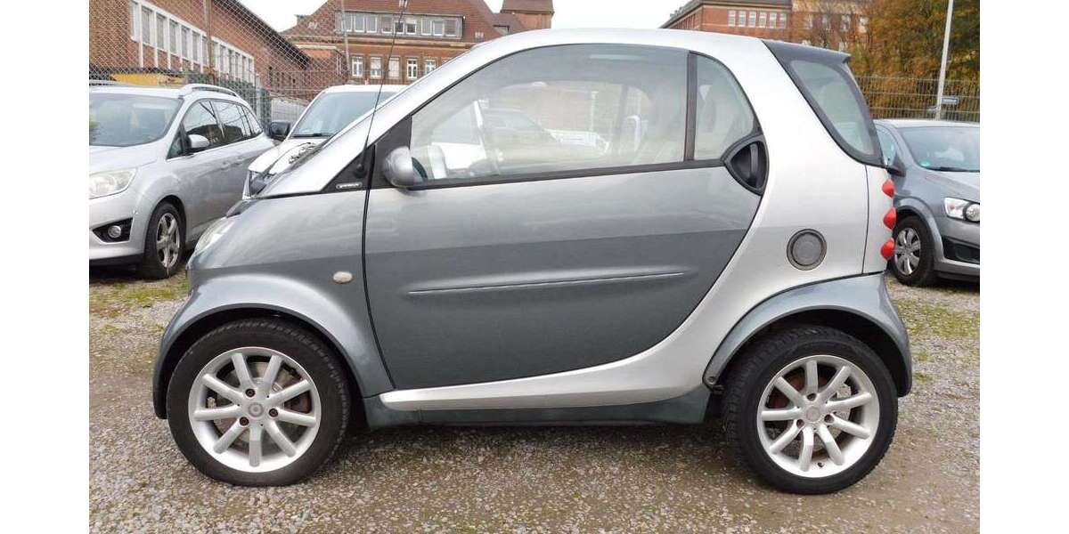 Smart forTwo 205.539 km 1.899 € Mülheim an der Ruhr 45473