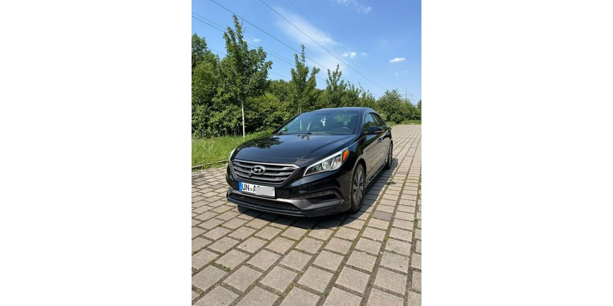 Hyundai SONATA 178.000 km 8.999 &euro; Bergkamen 59192