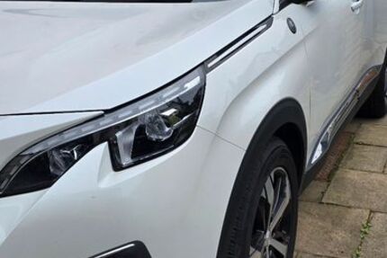Peugeot 5008 59.200 km 22.800 &euro; Griesheim 64347