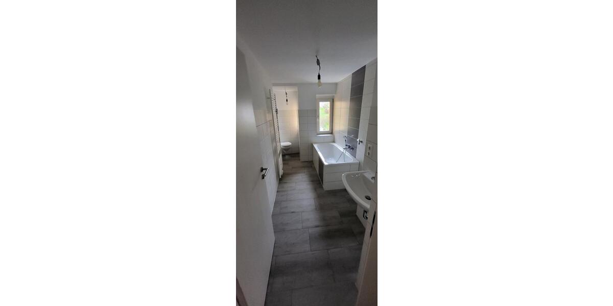 Etagenwohnung Lauter-Bernsbach Bernsbach - 3 Zimmer, 63 m&sup2;, 410&euro; | Angebot:26283434