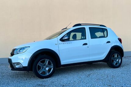 Dacia Sandero 91.300 km 7.500 &euro; Dresden 01109