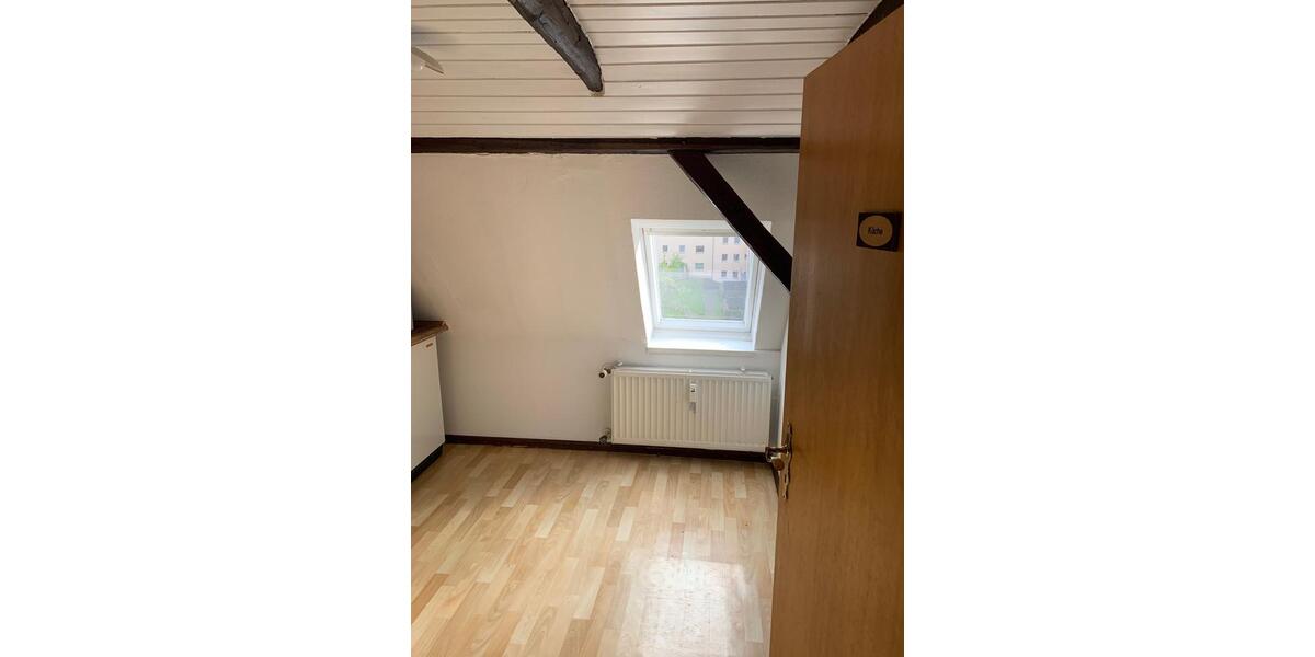 Dachgeschoßwohnung Flensburg - 2 Zimmer, 45 m&sup2;, 380&euro; | Angebot:25569808