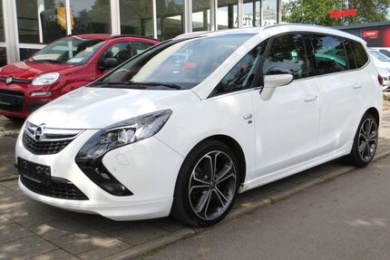 Opel Zafira Tourer 205.400 km 5.799 &euro; München 81825
