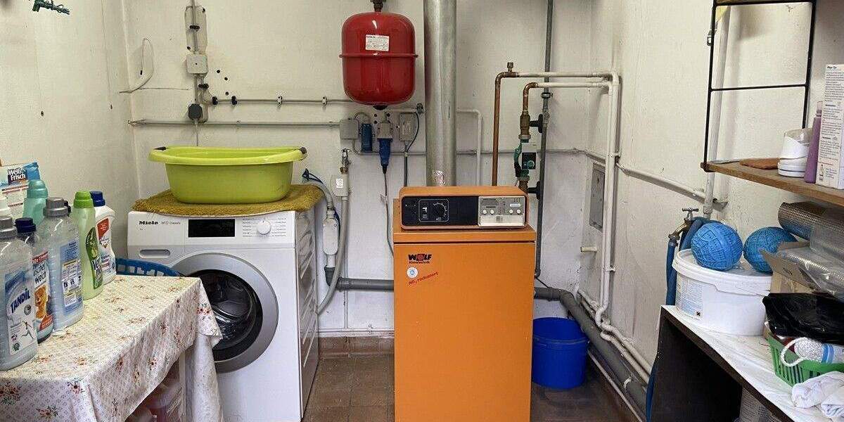 Einfamilienhaus Sitzendorf - 6 Zimmer, 137 m&sup2;, 85.000&euro; | Angebot:24024936