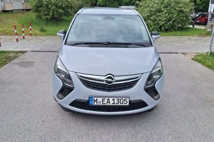 Opel Zafira Tourer 211.500 km 5.999 &euro; München 81476