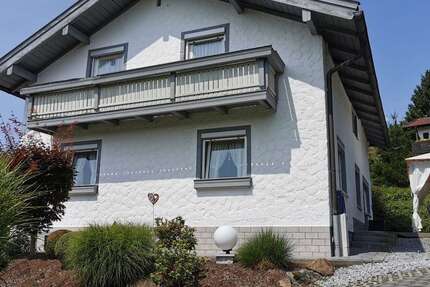 Haus Bodenmais - 5 Zimmer, 160 m&sup2;, 450.000&euro; | Angebot:25428165