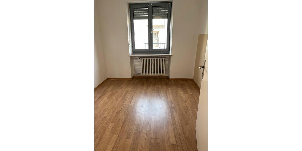 Erdgeschoßwohnung Geisenfeld - 4 Zimmer, 100 m&sup2;, 1.100&euro; | Angebot:25935693