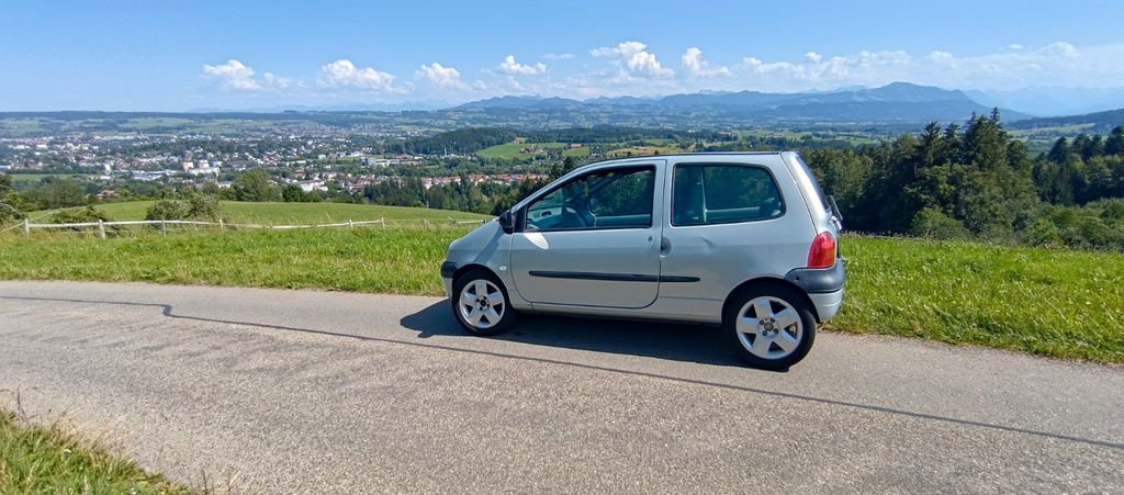 Renault Twingo 62.300 km 2.200 &euro; Kempten 87439