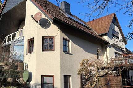 Haus Lawitz - 9 Zimmer, 304 m&sup2;, 365.000&euro; | Angebot:24180669