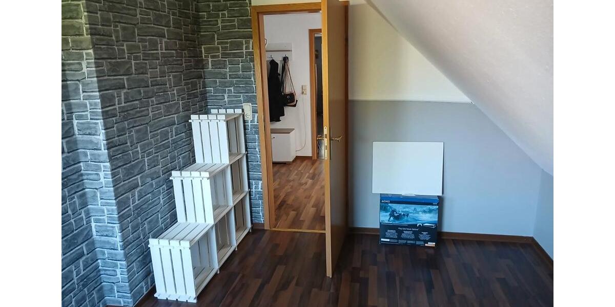 Etagenwohnung Norden - 5 Zimmer, 145 m&sup2;, 850&euro; | Angebot:26384877