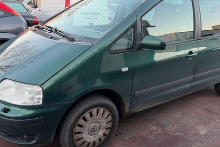 VW Sharan 313.000 km 990 &euro; berlin 12681