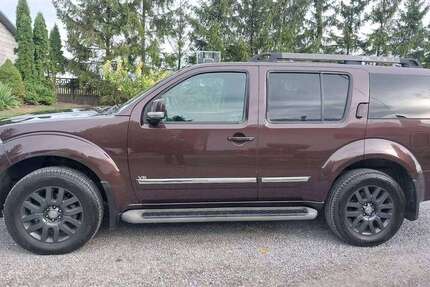 Nissan Pathfinder 178.000 km 13.500 &euro; Homberg 34576