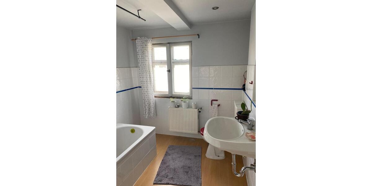 Einfamilienhaus Großröhrsdorf - 6 Zimmer, 140 m&sup2;, 160.000&euro; | Angebot:25523323