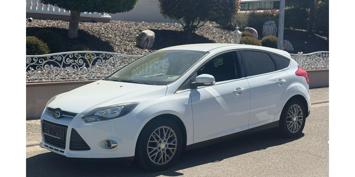 Ford Focus 202.000 km 2.700 &euro; Hördt 76771