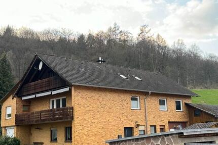 Haus Bodenfelde - 5 Zimmer, 255 m&sup2;, 1.499&euro; | Angebot:25324061