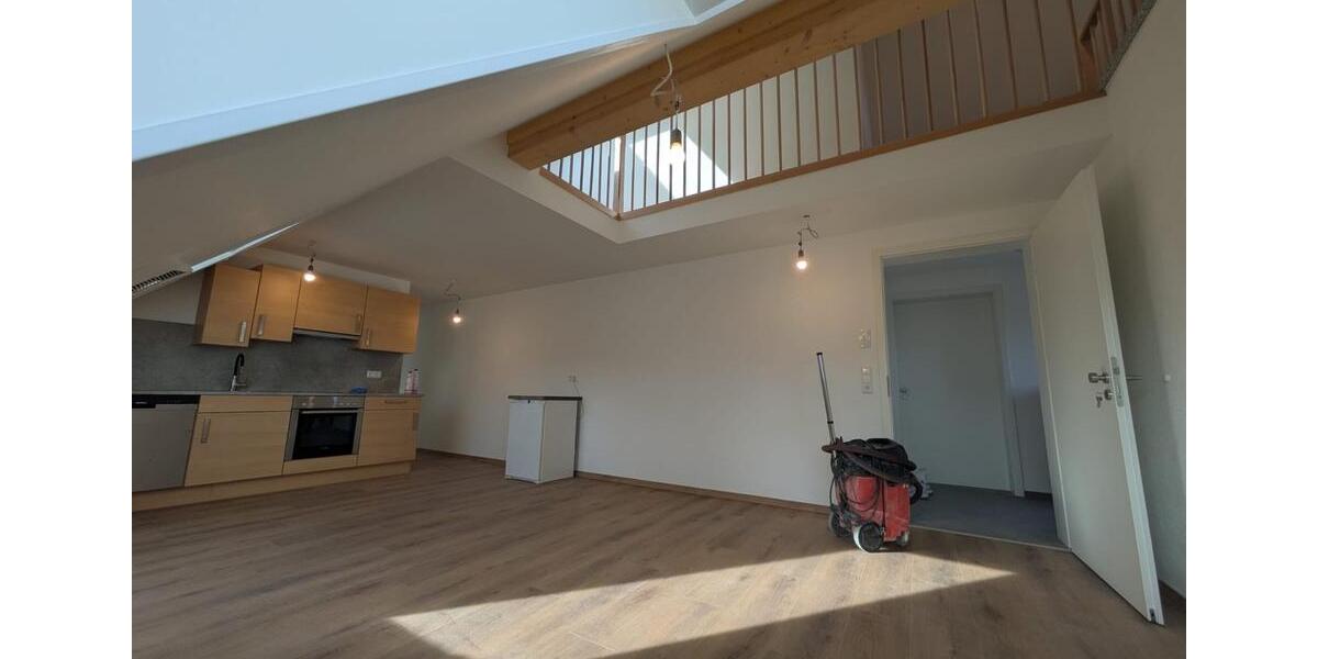 Dachgeschoßwohnung Bad Waldsee - 2.5 Zimmer, 42 m&sup2;, 750&euro; | Angebot:26326706