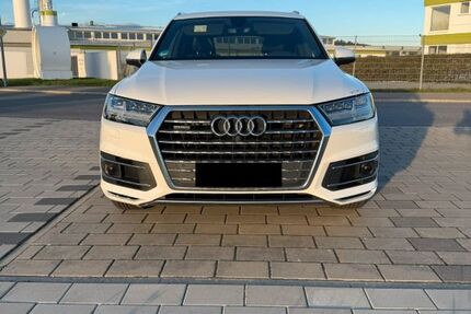 Audi Q7 156.694 km 29.500 &euro; Steißlingen 78256