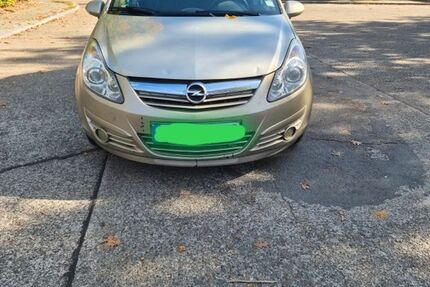 Opel Corsa 136.900 km 2.000 &euro; Berlin 14089