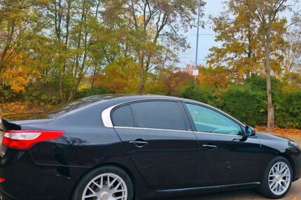 Renault Latitude 171.000 km 7.000 &euro; Leipzig 04318