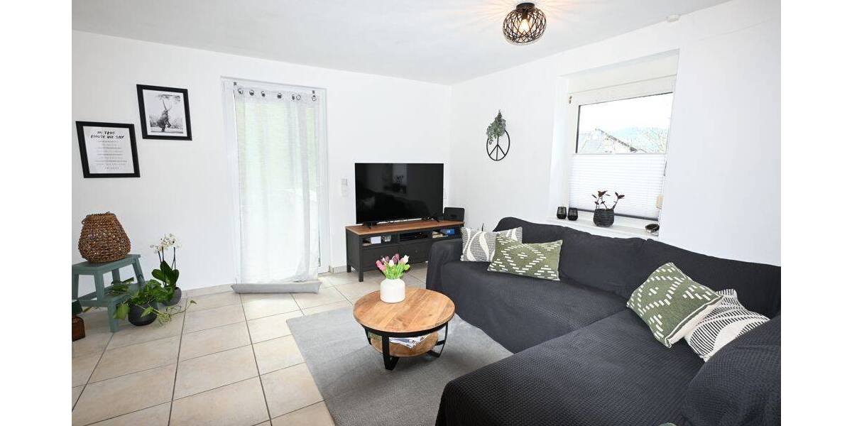 Etagenwohnung Schmallenberg Lenne - 3 Zimmer, 82 m&sup2;, 600&euro; | Angebot:26886154